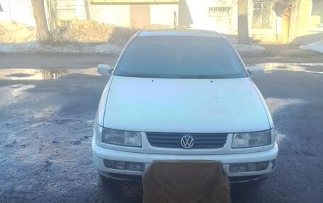 Volkswagen Passat B4, 1994 год, 220 000 рублей, 2 фотография