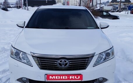 Toyota Camry, 2013 год, 1 550 000 рублей, 2 фотография