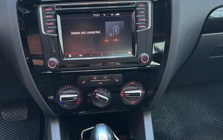 Volkswagen Jetta VI, 2017 год, 1 550 000 рублей, 23 фотография