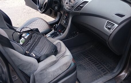 Hyundai Elantra V, 2015 год, 995 000 рублей, 6 фотография