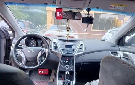 Hyundai Elantra V, 2015 год, 995 000 рублей, 5 фотография