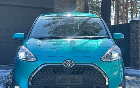 Toyota Sienta II, 2021 год, 1 599 000 рублей, 8 фотография