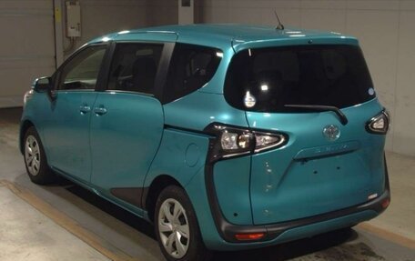 Toyota Sienta II, 2021 год, 1 599 000 рублей, 21 фотография