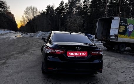 Toyota Camry, 2021 год, 2 830 000 рублей, 3 фотография