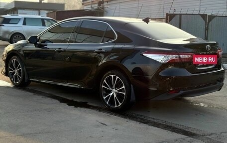 Toyota Camry, 2021 год, 3 265 000 рублей, 8 фотография