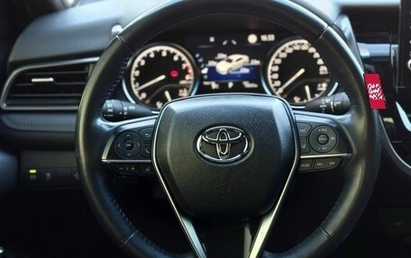 Toyota Camry, 2021 год, 3 265 000 рублей, 12 фотография