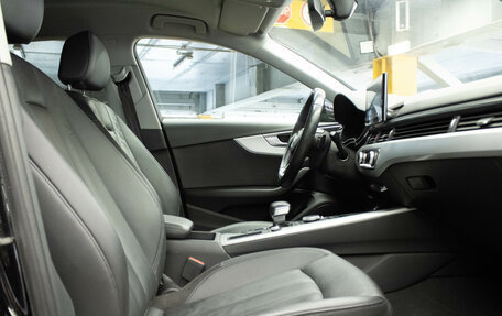 Audi A4, 2018 год, 2 199 000 рублей, 12 фотография