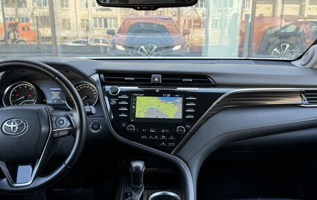 Toyota Camry, 2018 год, 2 820 000 рублей, 12 фотография