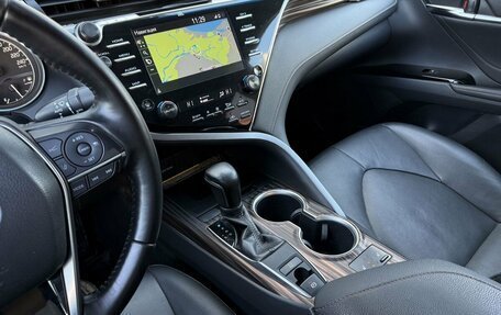 Toyota Camry, 2018 год, 2 820 000 рублей, 13 фотография