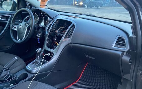 Opel Astra J, 2013 год, 370 000 рублей, 2 фотография