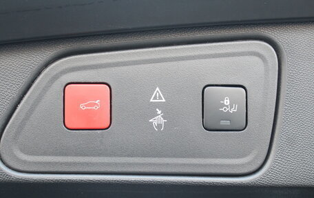 Peugeot 3008 II, 2019 год, 1 840 000 рублей, 20 фотография