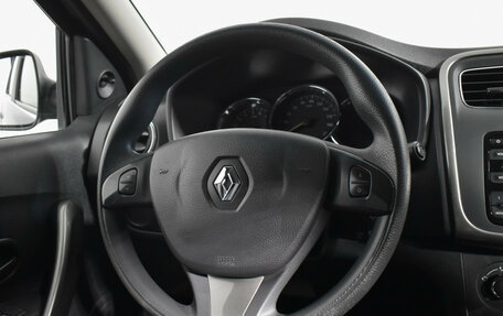 Renault Logan II, 2018 год, 786 900 рублей, 14 фотография