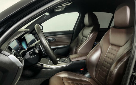 BMW 3 серия, 2019 год, 4 500 000 рублей, 15 фотография