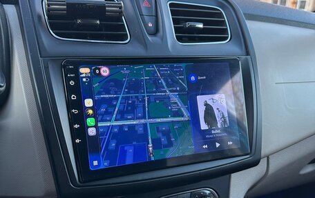 Renault Logan II, 2014 год, 695 000 рублей, 6 фотография