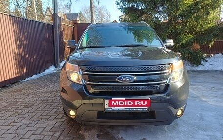 Ford Explorer VI, 2012 год, 1 950 000 рублей, 2 фотография