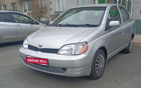 Toyota Platz, 2000 год, 375 000 рублей, 2 фотография