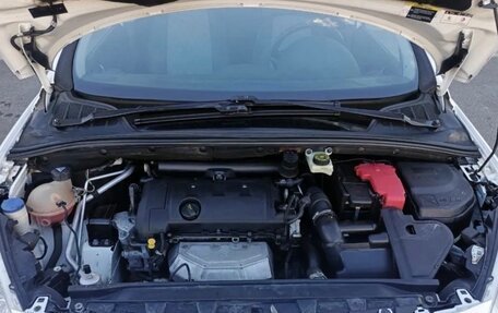 Peugeot 408 I рестайлинг, 2014 год, 580 000 рублей, 9 фотография