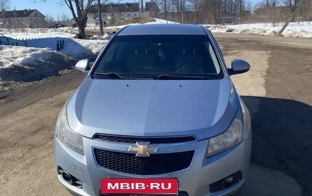 Chevrolet Cruze II, 2011 год, 580 000 рублей, 3 фотография