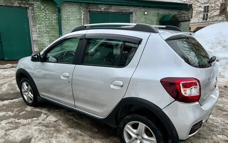 Renault Sandero II рестайлинг, 2017 год, 890 000 рублей, 5 фотография