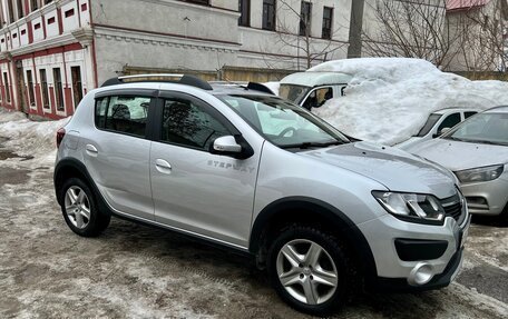 Renault Sandero II рестайлинг, 2017 год, 890 000 рублей, 9 фотография