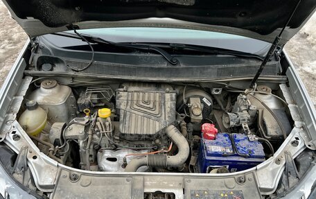 Renault Sandero II рестайлинг, 2017 год, 890 000 рублей, 22 фотография