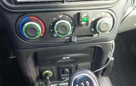 Chevrolet Niva I рестайлинг, 2013 год, 690 000 рублей, 8 фотография