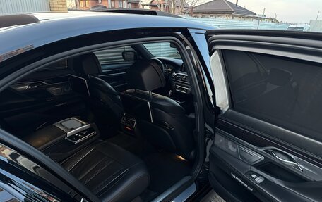 BMW 7 серия, 2016 год, 4 050 000 рублей, 10 фотография