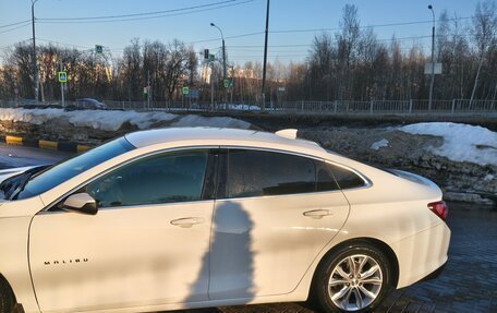 Chevrolet Malibu IX, 2020 год, 1 980 000 рублей, 2 фотография