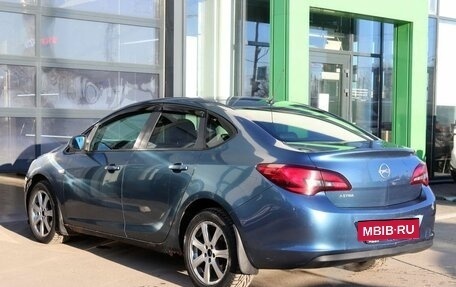Opel Astra J, 2013 год, 599 000 рублей, 3 фотография