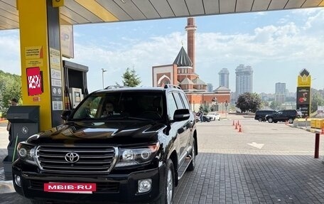 Toyota Land Cruiser 200, 2015 год, 4 800 000 рублей, 5 фотография