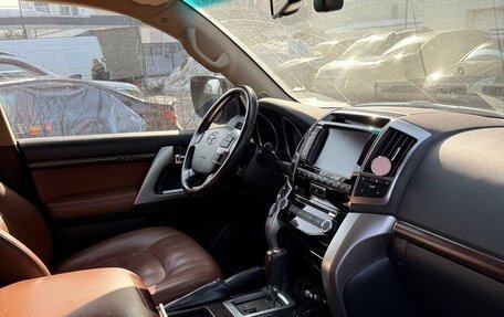 Toyota Land Cruiser 200, 2015 год, 4 800 000 рублей, 15 фотография