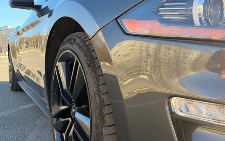 Ford Mustang VI рестайлинг, 2018 год, 2 500 000 рублей, 7 фотография