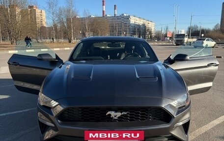 Ford Mustang VI рестайлинг, 2018 год, 2 500 000 рублей, 4 фотография
