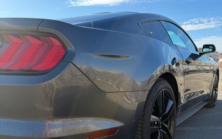 Ford Mustang VI рестайлинг, 2018 год, 2 500 000 рублей, 15 фотография