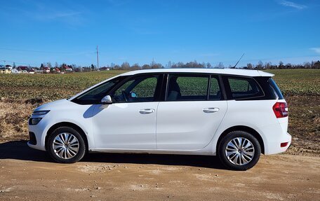 Citroen C4 Picasso II рестайлинг, 2018 год, 980 000 рублей, 2 фотография