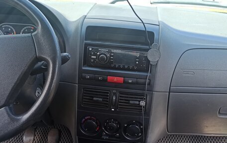 Fiat Albea I рестайлинг, 2010 год, 300 000 рублей, 2 фотография