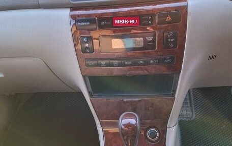 Toyota Corolla, 2002 год, 690 000 рублей, 14 фотография