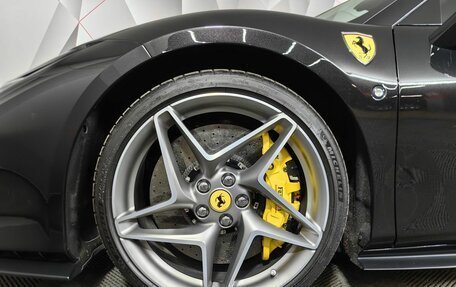 Ferrari F8, 2021 год, 35 000 000 рублей, 9 фотография