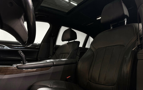 BMW 7 серия, 2018 год, 3 600 000 рублей, 15 фотография