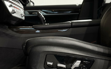 BMW 7 серия, 2018 год, 3 600 000 рублей, 17 фотография