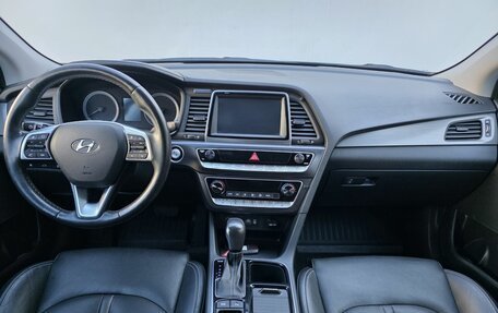 Hyundai Sonata VII, 2019 год, 1 990 000 рублей, 11 фотография