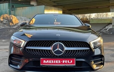 Mercedes-Benz A-Класс, 2018 год, 2 700 000 рублей, 1 фотография