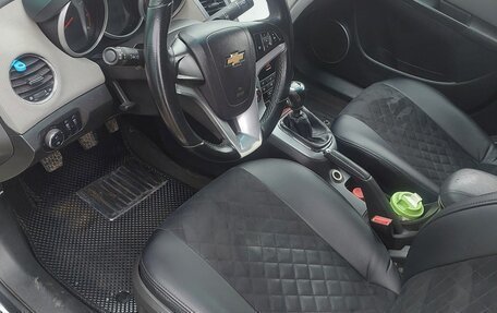 Chevrolet Cruze II, 2011 год, 680 000 рублей, 10 фотография