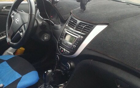 Hyundai Solaris II рестайлинг, 2016 год, 780 000 рублей, 2 фотография