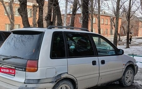 Mitsubishi Space Runner II, 1997 год, 190 000 рублей, 6 фотография