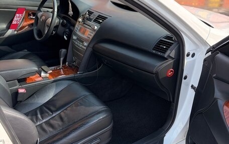 Toyota Camry, 2008 год, 1 190 000 рублей, 10 фотография