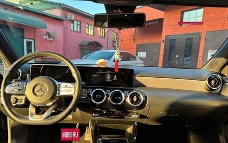 Mercedes-Benz A-Класс, 2018 год, 2 700 000 рублей, 18 фотография