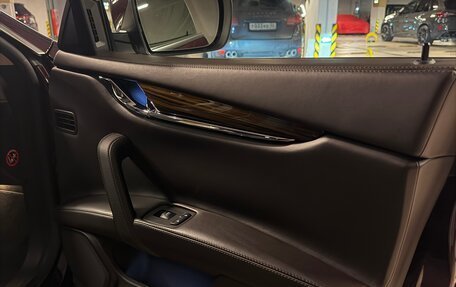 Maserati Quattroporte VI, 2013 год, 3 999 999 рублей, 7 фотография