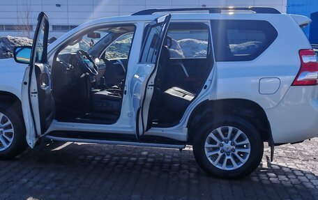 Toyota Land Cruiser Prado 150 рестайлинг 2, 2015 год, 3 700 000 рублей, 9 фотография