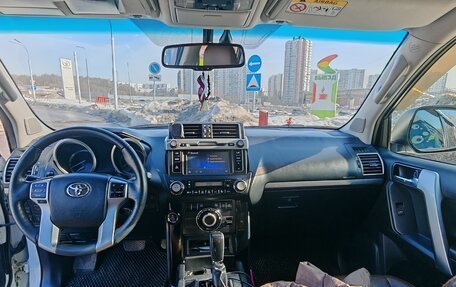 Toyota Land Cruiser Prado 150 рестайлинг 2, 2015 год, 3 700 000 рублей, 19 фотография